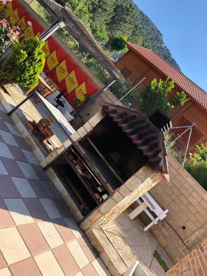 Chalet En El Corazon De La Sierra De Gredos, Pinar De La Atalaya-Tiemblo El Tiemblo Eksteriør billede