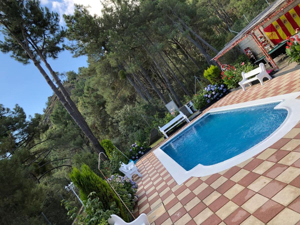 Chalet En El Corazon De La Sierra De Gredos, Pinar De La Atalaya-Tiemblo El Tiemblo Eksteriør billede