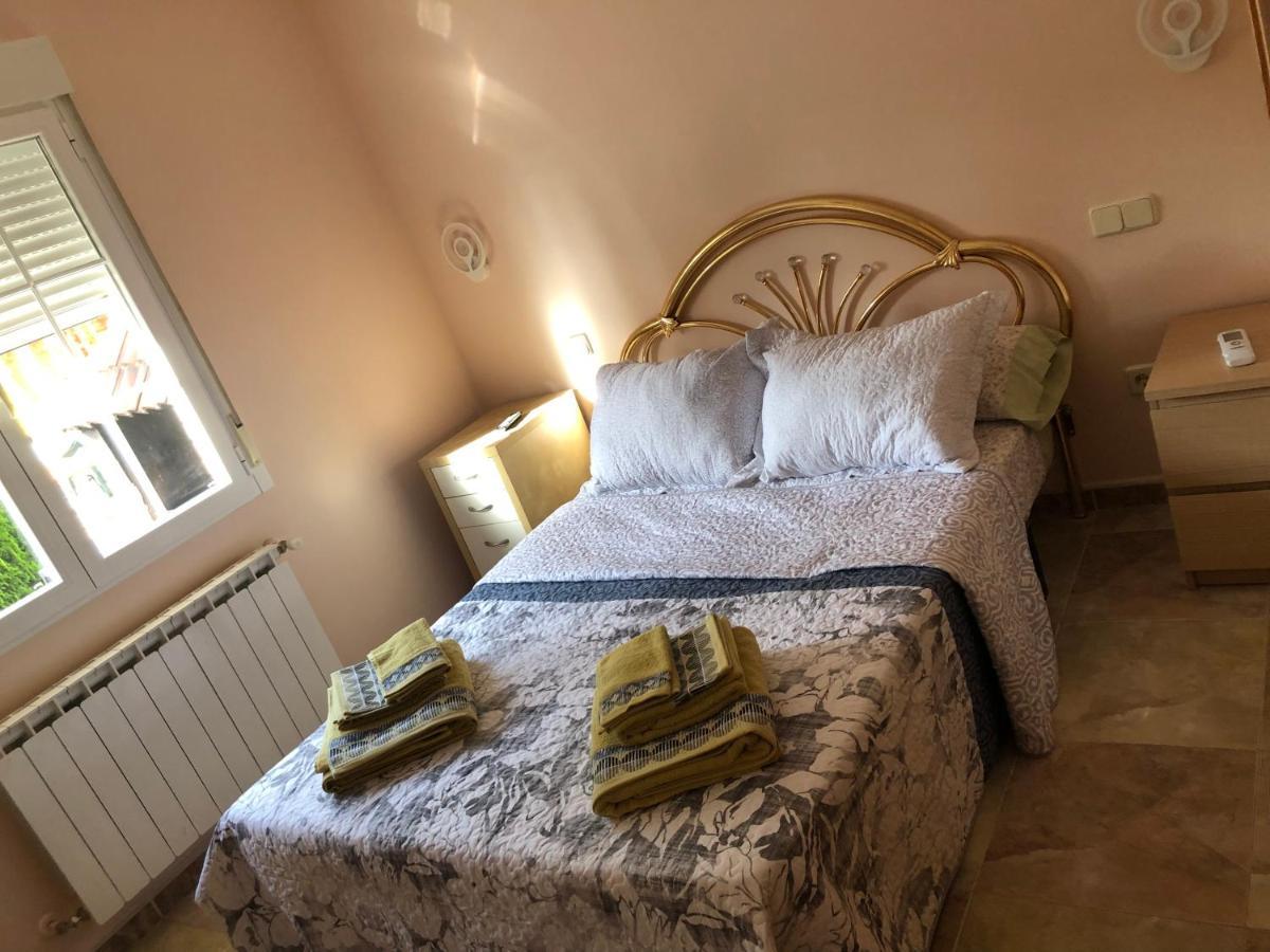 Chalet En El Corazon De La Sierra De Gredos, Pinar De La Atalaya-Tiemblo El Tiemblo Eksteriør billede